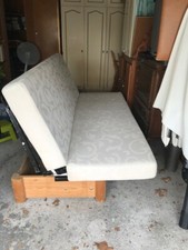 canapé clic clac, bon état,  couchage 140, coffre de rangement,  matelas neuf
