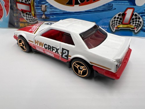 2025 Hot Wheels Mystery Models Series 1 #2 Chase 82 Nissan Skyline RS KDR30 Whit - Picture 4 of 8