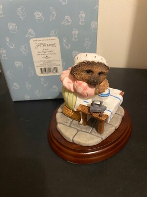 Border Fine Arts World of Beatrix Potter Mrs Tiggy-Winkle