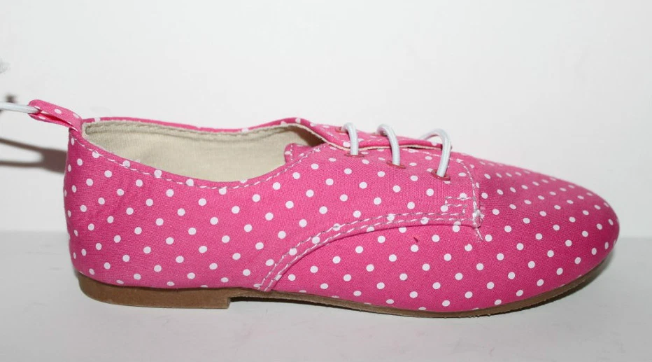 baby Gap NWT Girl's 6 Pink Polka Dot Canvas Oxford Shoes Elastic Laces - Image 2 of 4