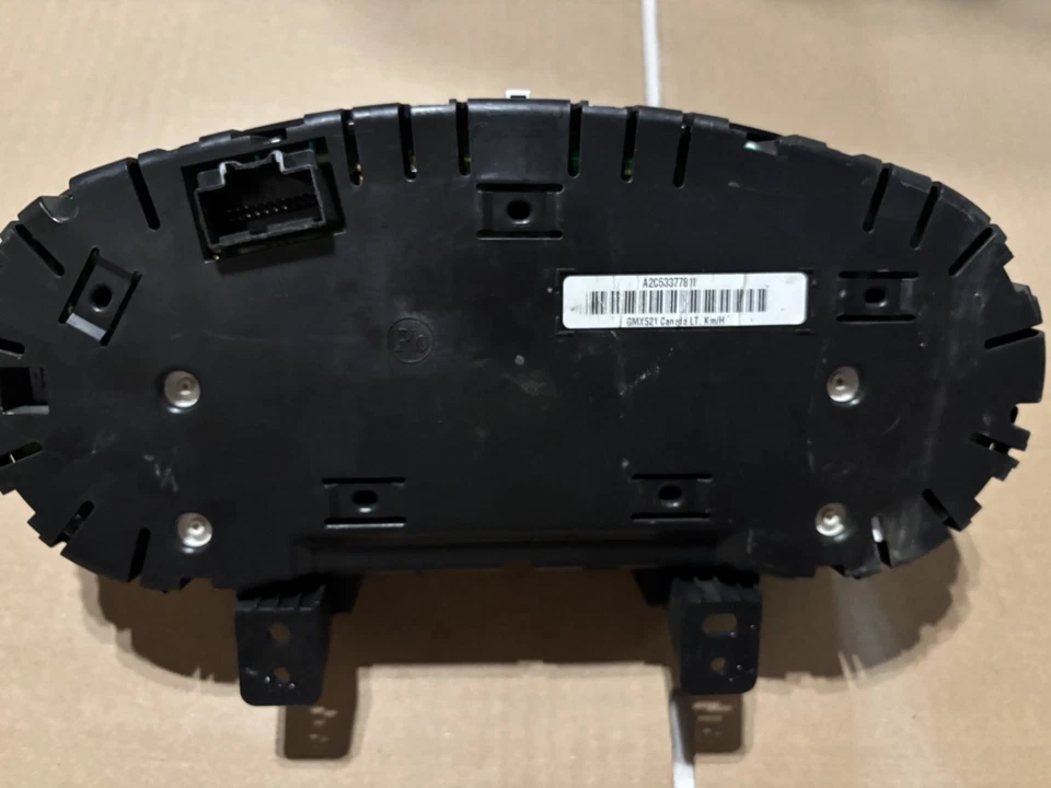 2010 CAMARO SPEEDOMETER OEM A2C53377811 - Image 3 of 4