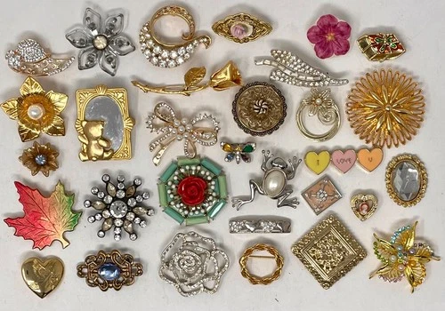 Lot Vtg & Modern BROOCH Pins Costume Jewelry Parts AS IS Craft Art Repurpose L
