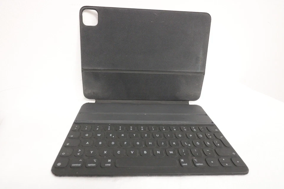 Apple A2039 smart Keyboard iPad Qwertz guter Zustand vom Händler