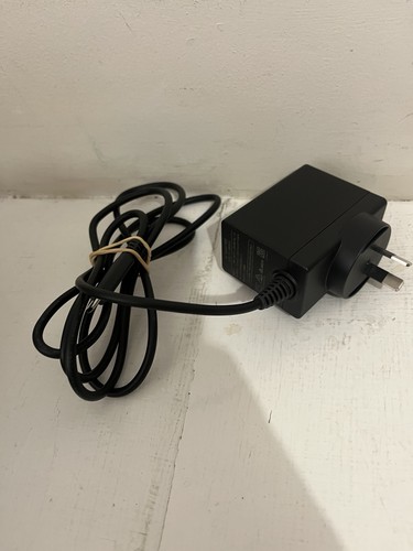 Genuine Nintendo Switch HAC-002 AUS Wall Adaptor Charger Power Supply - Picture 3 of 3