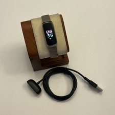 Fitbit Luxe Fitness/Wellness Tracker GPS Gold Charger Included, Mesh Band