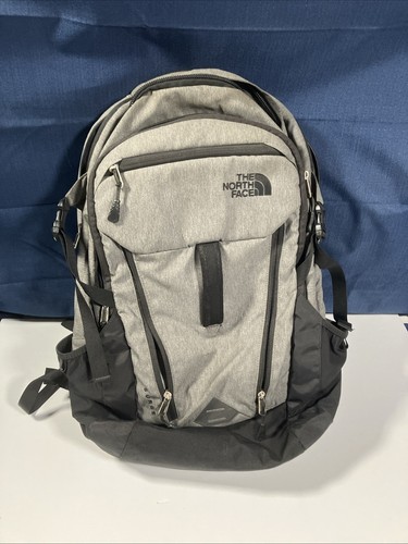 North Face Surge Rucksack Erwachsene grau Pendlertasche Laptop gepolstert Wandern Flexvent