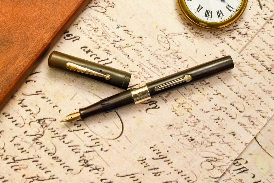 Vintage Waterman 52 BHR with 14k Gold Fine Semi Flex Nib - Image 3 of 4