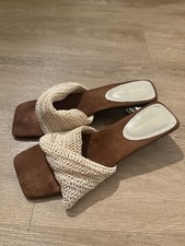 Buerxiremang Woven Raffia Sandals   Sculptural Metal Heel- Size 39