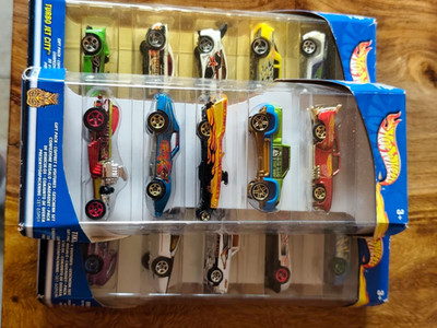 Hot Wheels Sammlung   5er Packs, Hot 100, First Editions, Blister   Konvolut