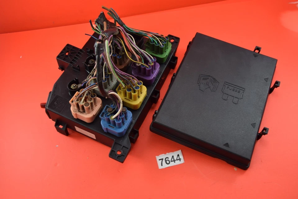 F#2 95-02 подлинный Land Rover Range Rover P38 предохранитель коробка реле предохранитель AMR6476 V3 - Изображение 2 из 3