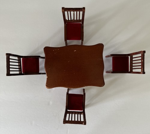Dollhouse Dining Table Set With 4 Chairs Scale 1:12 Dark Wood Red Fabric - Picture 5 of 18