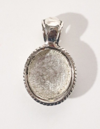 Vintage Silver Tone Oval Pink Stone Pendant - Picture 10 of 13