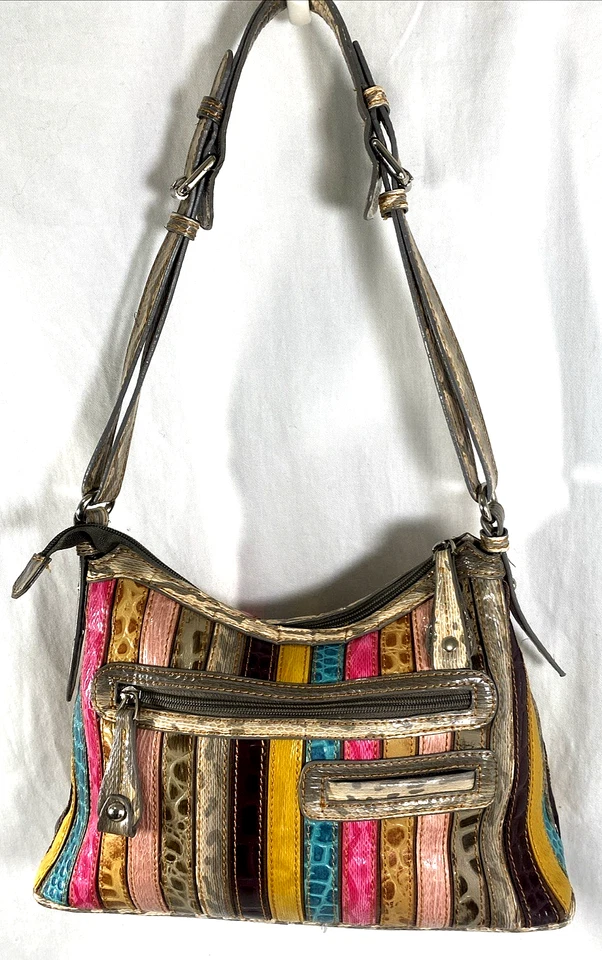 Bolsa satchel MC Marc Chantal couro listrado texturizado colorido pele de cobra