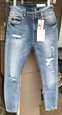 KanCan sz 3/25 Juniors Curvy Destroyed Skinny Jeans NWT A8
