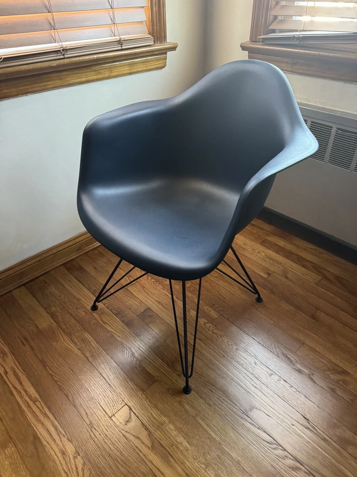 EAMES MOLDED RECYCLED PLASTIC ARMCHAIR, HERMAN MILLER X HAY BLUE - Image 3 of 4