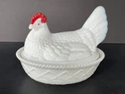 VINTAGE WESTMORELAND MILK GLASS HEN ON NEST COVERED CANDY DISH