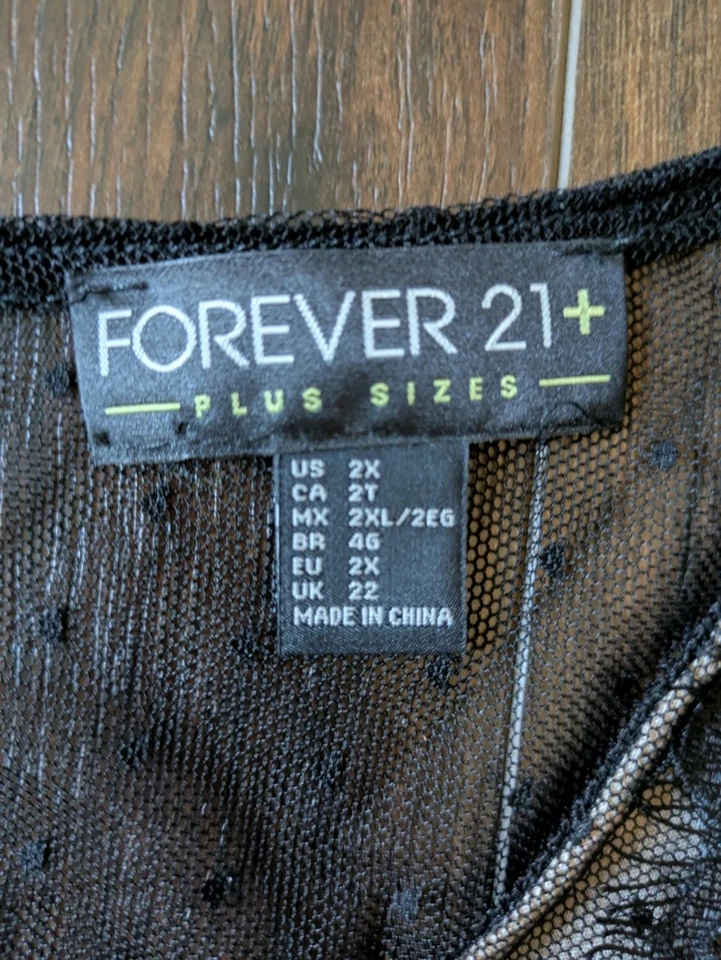 女式黑色透明异想天开衬衫尺寸 2XL 浪漫维多利亚荷叶边蕾丝圆点 — 第 2/4 张图片