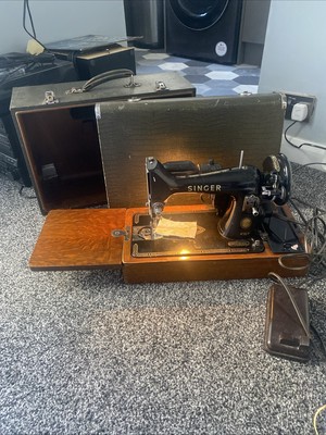 SINGER 99k Elektrische Nähmaschine mit Koffer