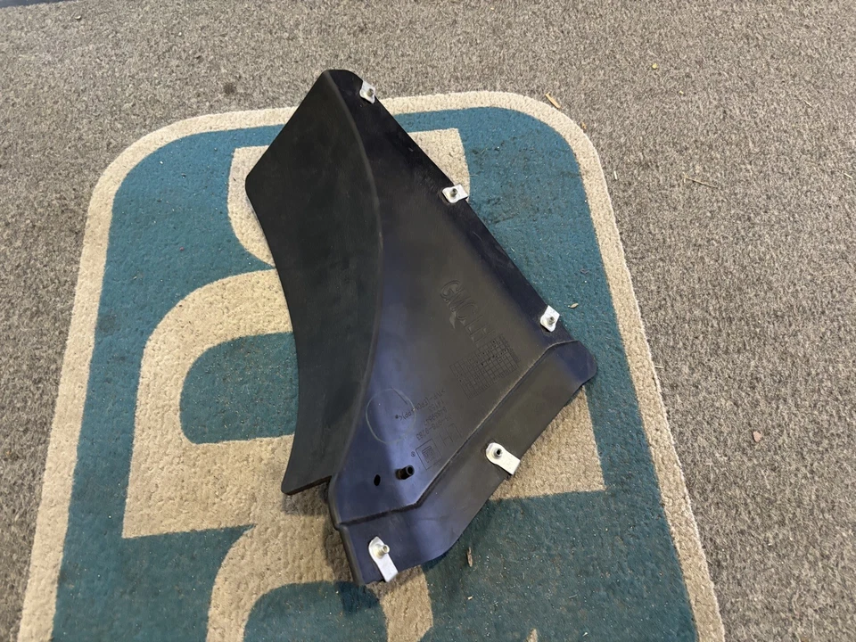 Genuine GM Front Driver Side Tire Front Air Deflector 84839547 FACTORY OEM - Image 3 of 4