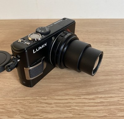 Panasonic LUMIX DMC-LX2 10.2MP Digital Camera 4x Optical Zoom