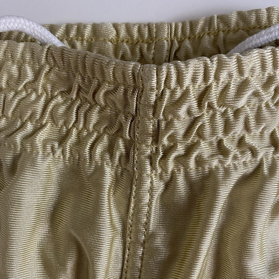 Pantalones Cortos Deslumbrantes High Five Ropa Deportiva Para Hombre Adulto Talla 3X Cordón Dorado Micro Costilla Foto 4 de 4