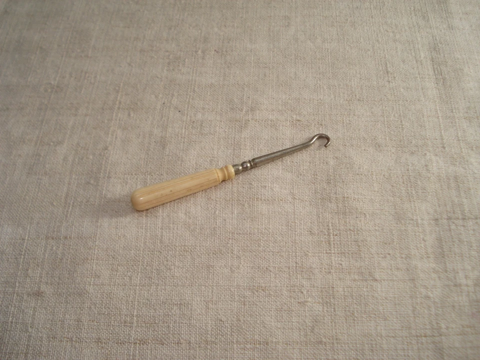 Petit Crochet à Bottine - Tire lacet ancien - Photo 2/4