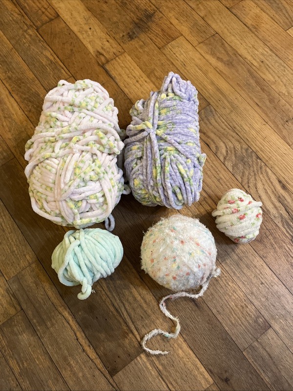 Lot of 5 Blanket Big Yarn Super Bulky unbranded Mixed Lot ~1lb Total See Pics