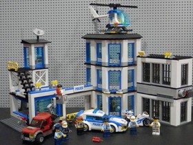 LEGO City Lot Police Station 60141 & 7942 Off Road Fire Rescue With Minifigures