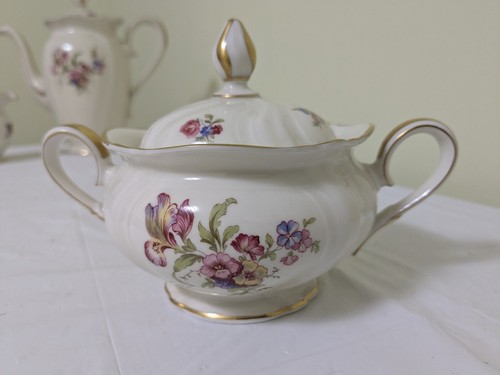 Rosenthal Viktoria Porcelain Coffee Pot, Creamer, Sugar Set Made in Germany - Picture 13 of 17