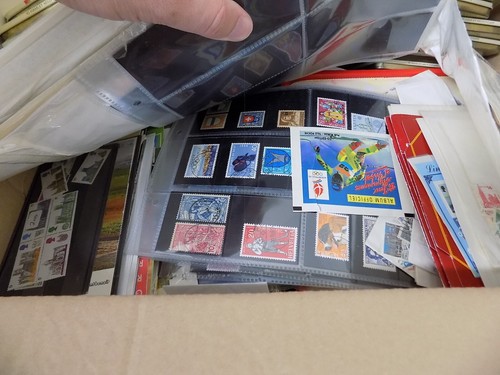 14.6KG BOX WORLD STAMPS SUPER SORTER ALBUMS/STOCKBOOKS/PACKETS/PAGES ETC 1000S - 第 14/15 張圖片
