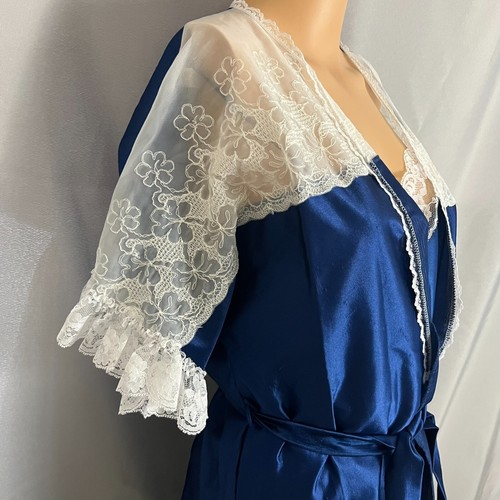 Vintage Vandemere 2 Piece Nightgown Womens Medium Blue Classic Lace Detail - Picture 2 of 9
