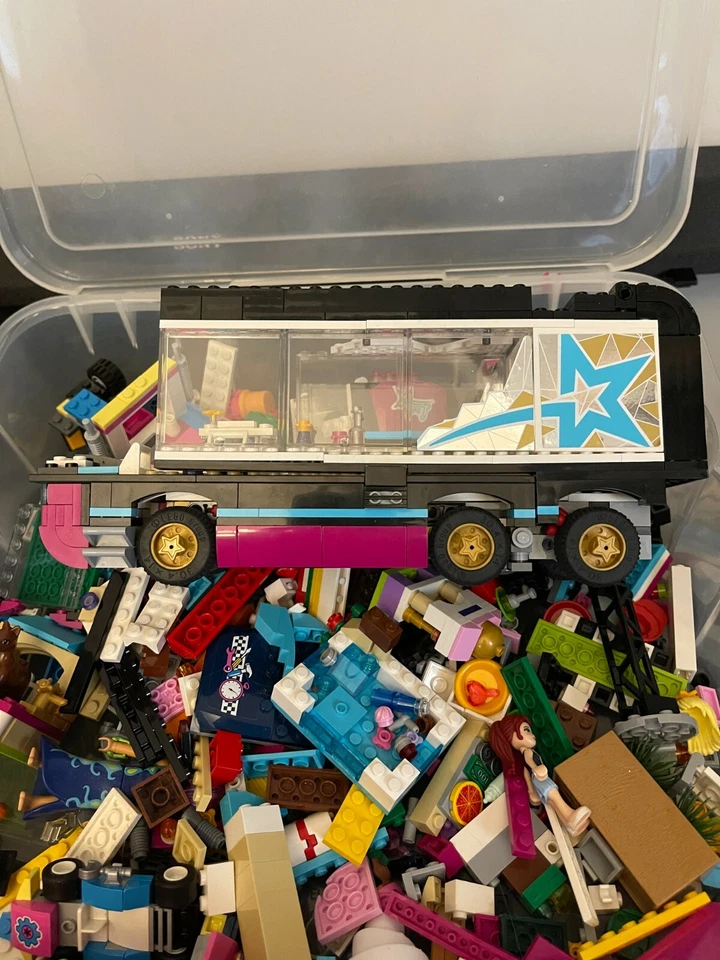 Lego Friends Pop star tour Bus plus other sets Loose figures - Image 3 of 4