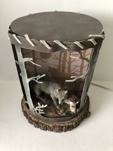 Vintage 3D Night Light Howling Wolf Running Through The Woods Accent Lamp - Picture 3 of 12