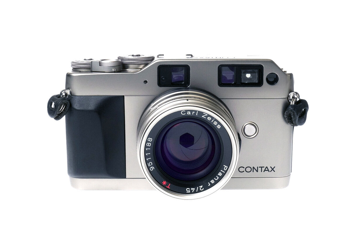 Excellent Contax G1 D Rangefinder Film Camera Planar 45mm f2 Excellent Contax G1 D Rangefinder Film Camera Planar 45mm f2
