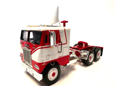 DCP FIRST GEAR 1/64 SCALE FREIGHTLINER CABOVER, RED & WHITE WITH