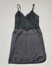 Vintage Vanity Fair Full Slip 36 S Black Lace Trim Coquette Faerie Cottagecore
