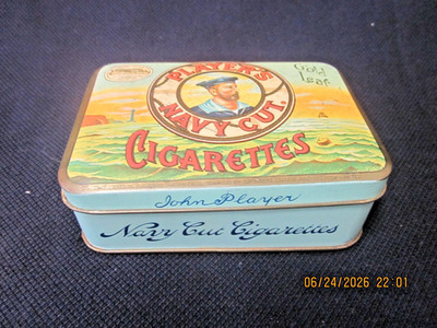 VINTAGE CIGARETTE TIN ( PLAYER''s NAVY CUT CIGARETTES)