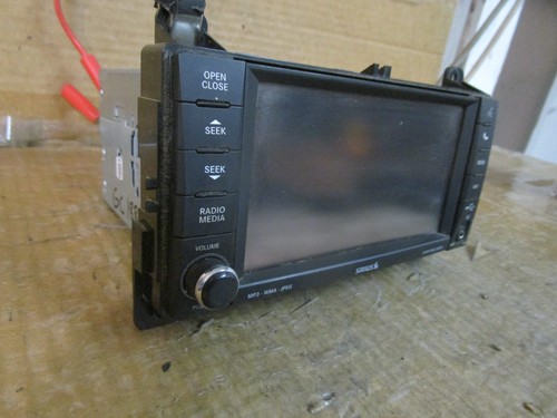 11 12 13 Jeep Grand Cherokee Radio Navigation CD Player Receiver Stereo 05091659 - Picture 3 of 9