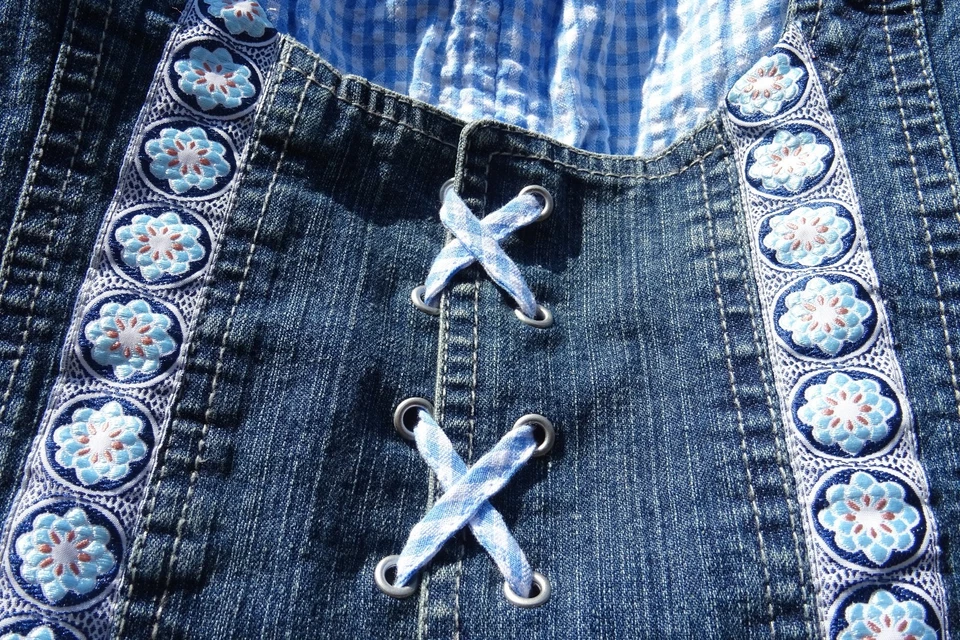 Exkl Trachtenbluse Gr.36 Miederbluse m. Schnürung u. RV Halbarm im Carmen-Stil   - Bild 3 von 4