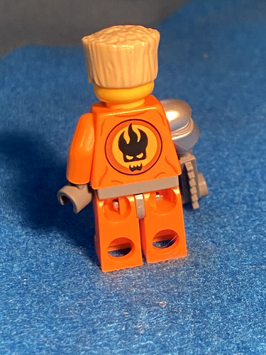 LEGO Agents Saw Fist Minifigure Bad Guy Orange Suit 8631 Jetpack Pursuit Genuine - Picture 4 of 5