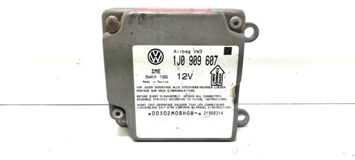 Volkswagen PASSAT B5 1998 Airbagsteuergerät 1J0909607 UST95462