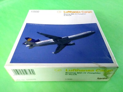 Herpa Wings 1:500 503570 Lufthansa Cargo MD-11 Freighter D-ALCA - Model