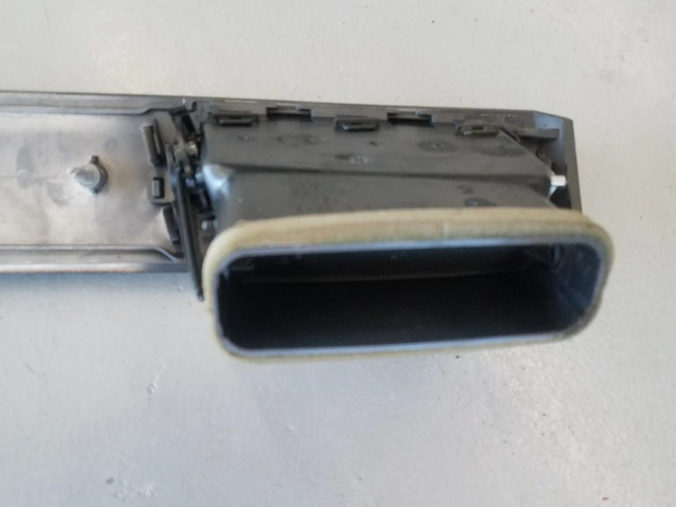 2006-2007 BMW 525 525xi 530i 530xi ПЕРЕДНЯЯ ПРИБОРНАЯ ПАНЕЛЬ ВЕНТИЛЯЦИОННЫЕ ОТВЕРСТИЯ ДЕРЕВЯННАЯ ОТДЕЛОЧНАЯ ПАНЕЛЬ - Изображение 4 из 4