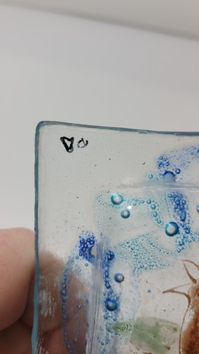 Signed Art Glass Dish, Square Shape, Golden Beet Pattern with Air Bubbles 5'' - Picture 6 of 8