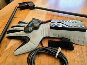 Nintendo NES Action Set Console Bundle CIB + power glove NES Advantage  3 games