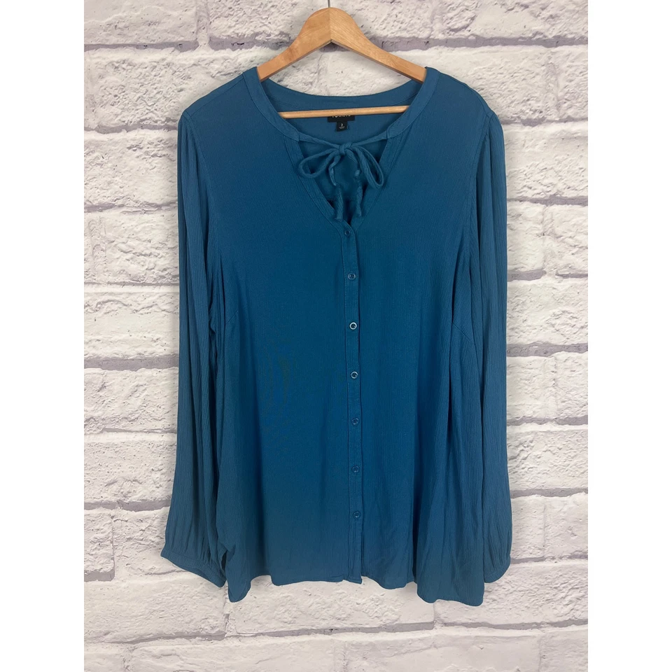 TORRID 女式 2X (2) 蓝色长袖皱纱纽扣前农民上衣 — 第 4/4 张图片
