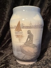 ROYAL COPENHAGEN 6.75” The Little Mermaid 4576 Porcelain Vase Denmark
