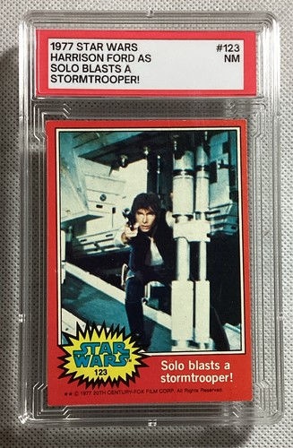 1977 Topps Star Wars #123 Solo blasts a stormtrooper! — PSA 7