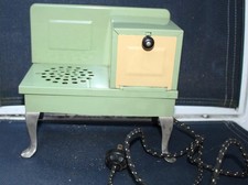 Vintage Toy Electric Stove Green Tin No Name 8" x 4" x 7-3/4" h