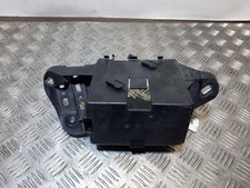 Mercedes-Benz CLA C117 X117 W117 2015 Batteriekasten A2465450700 ATV11276